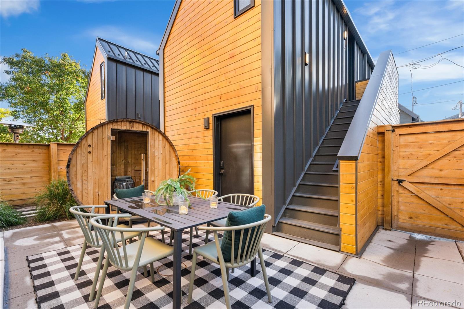 3307 N Humboldt Street