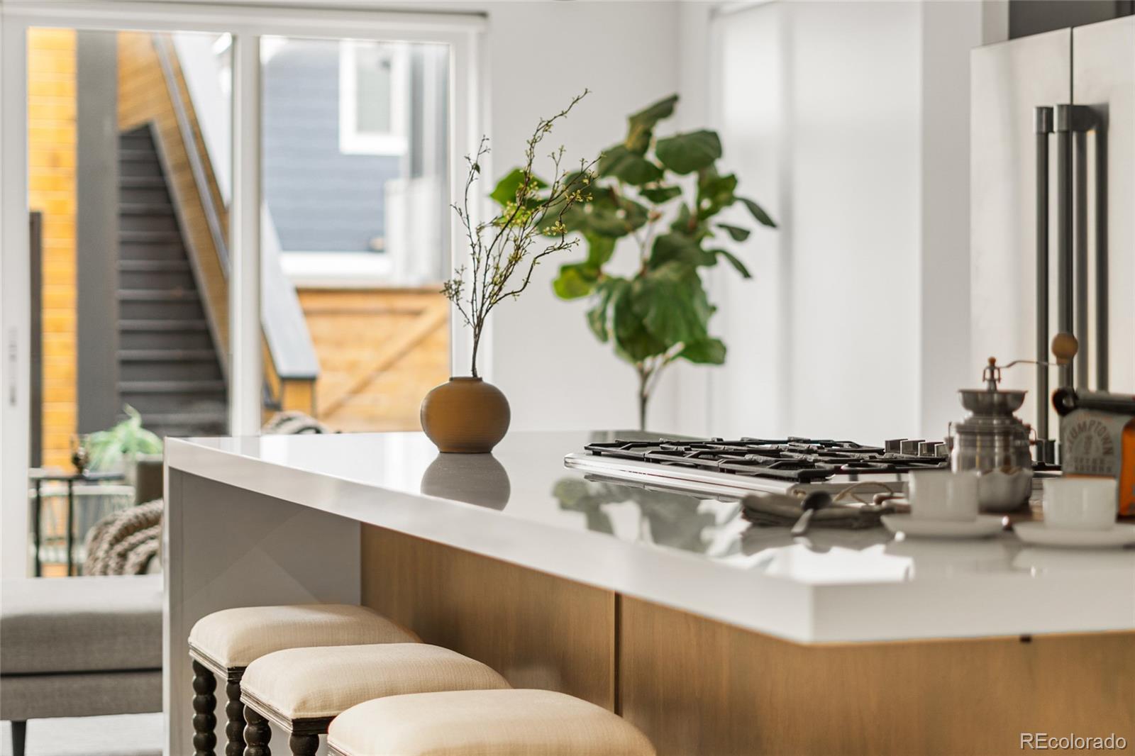 3307 N Humboldt Street