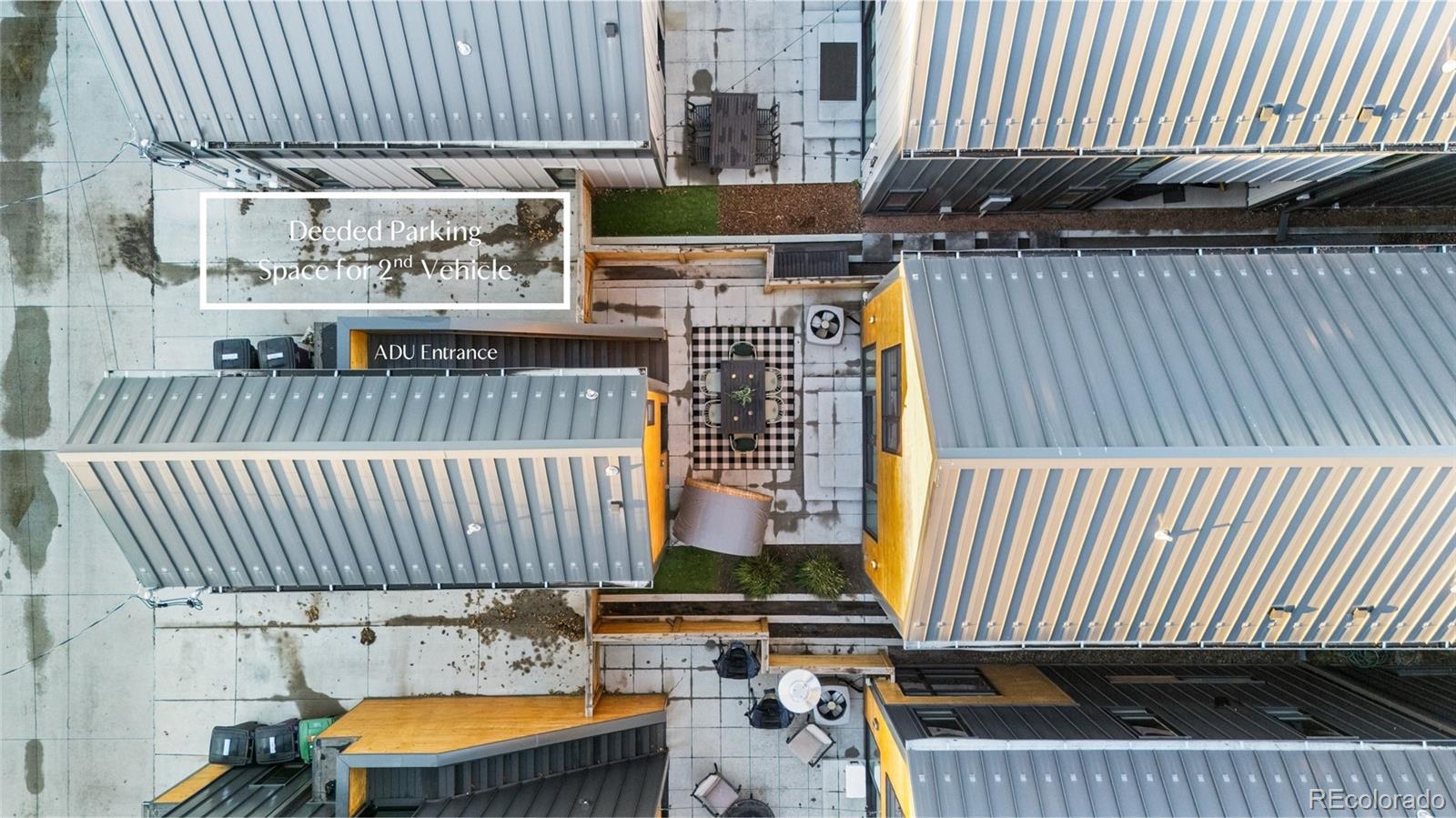 3307 N Humboldt Street