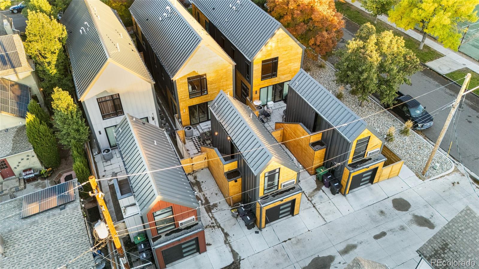 3307 N Humboldt Street