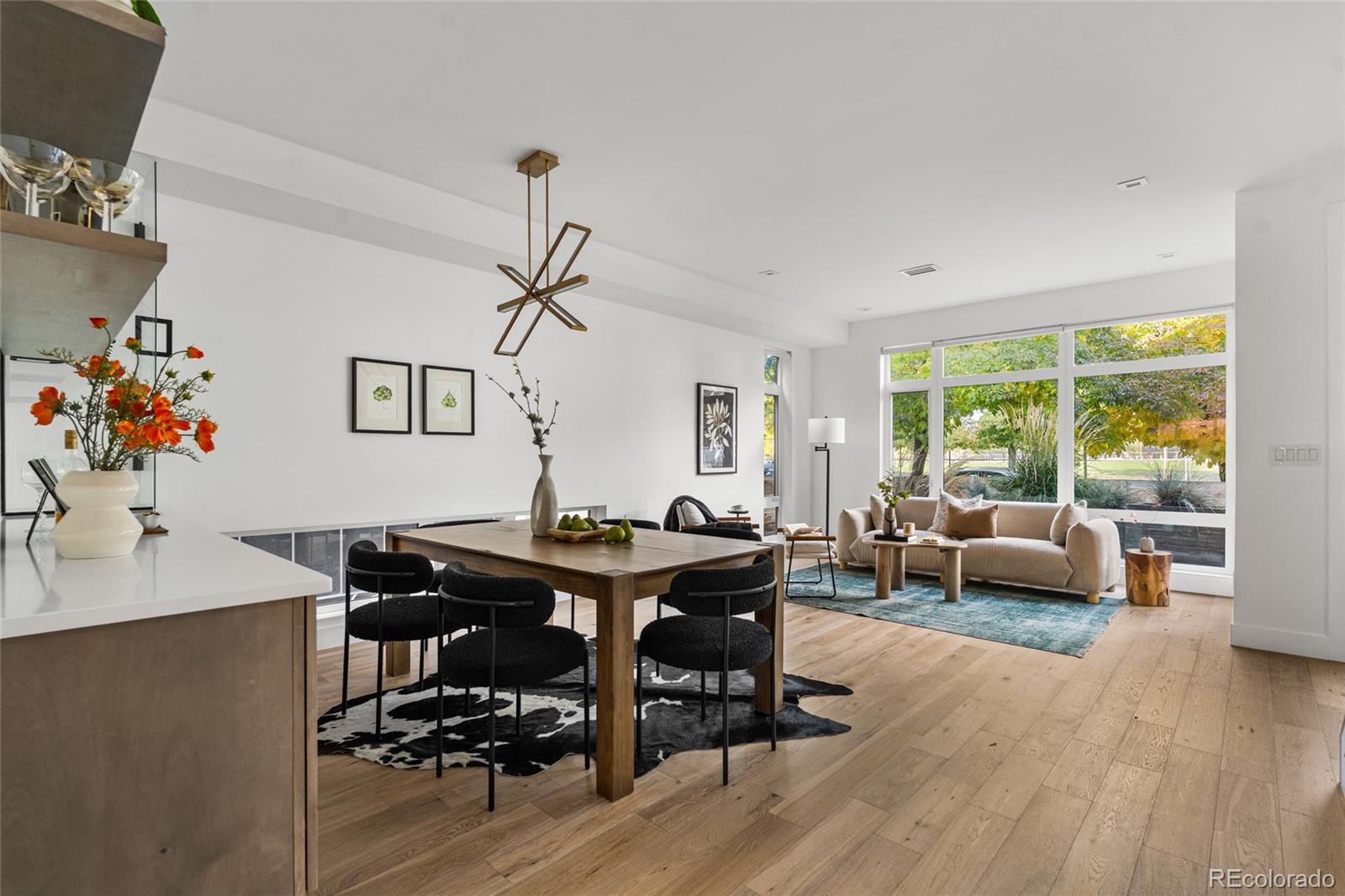 3307 N Humboldt Street