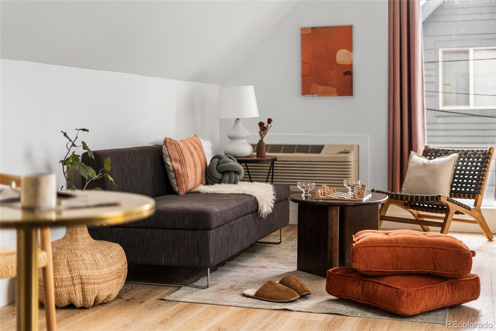 3307 N Humboldt Street