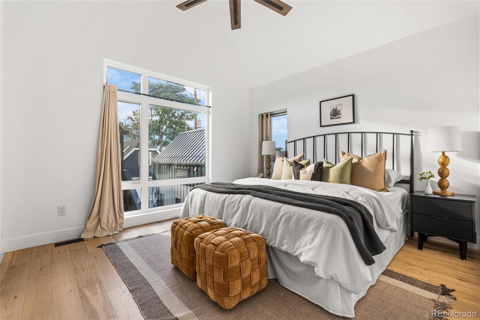 3307 N Humboldt Street