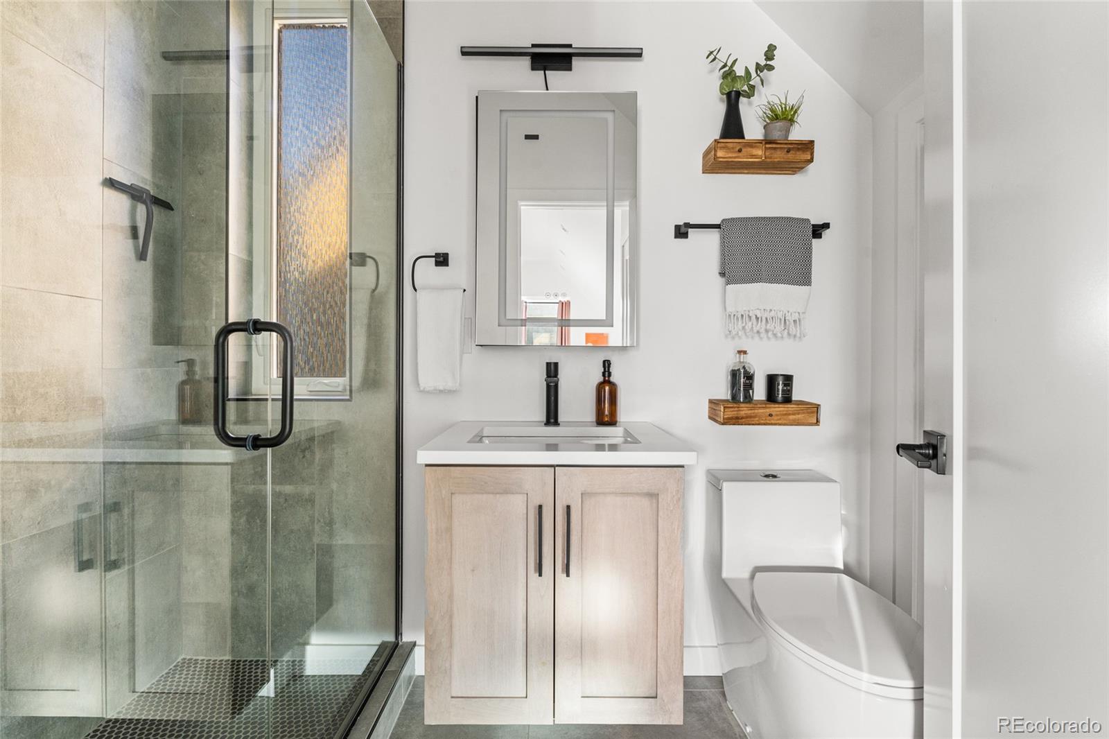 3307 N Humboldt Street