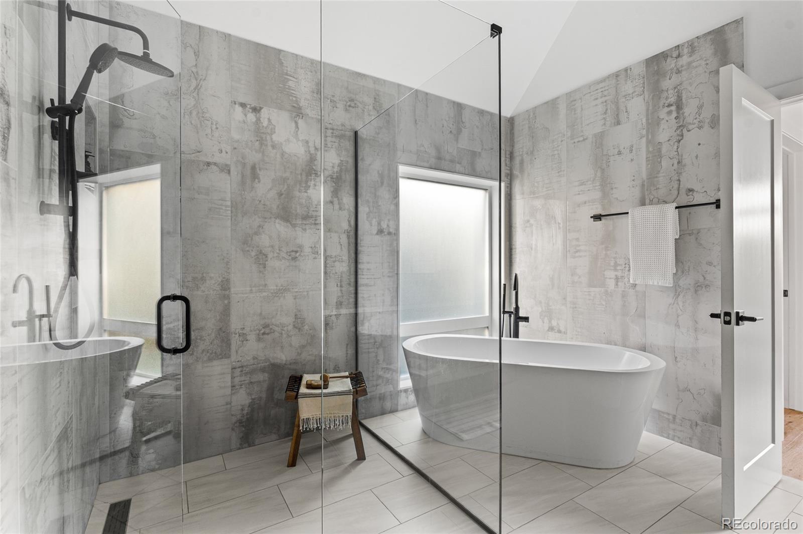 3307 N Humboldt Street