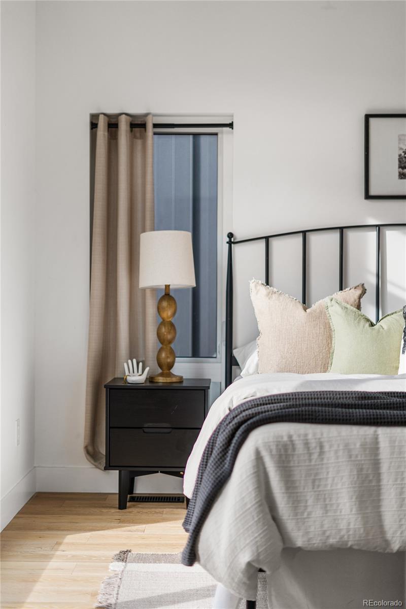 3307 N Humboldt Street