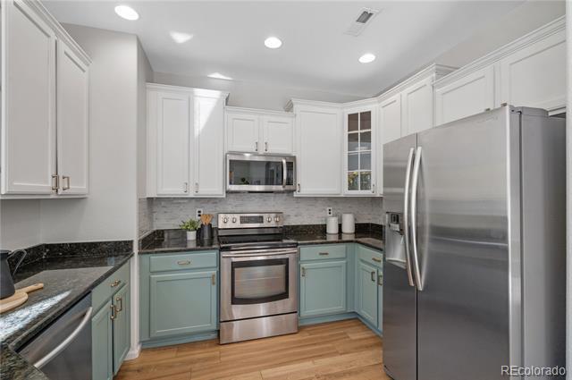11301 Navajo Circle Unit: B