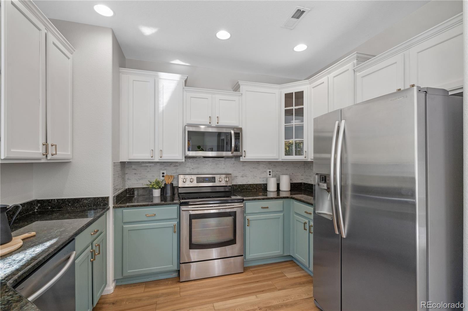 11301 Navajo Circle Unit: B