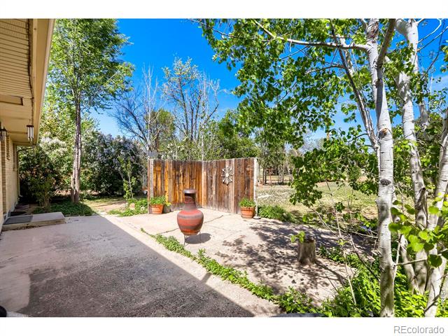230 Agate Way