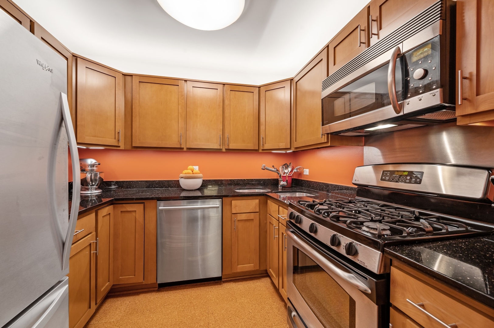 559 W SURF Street Unit: 403