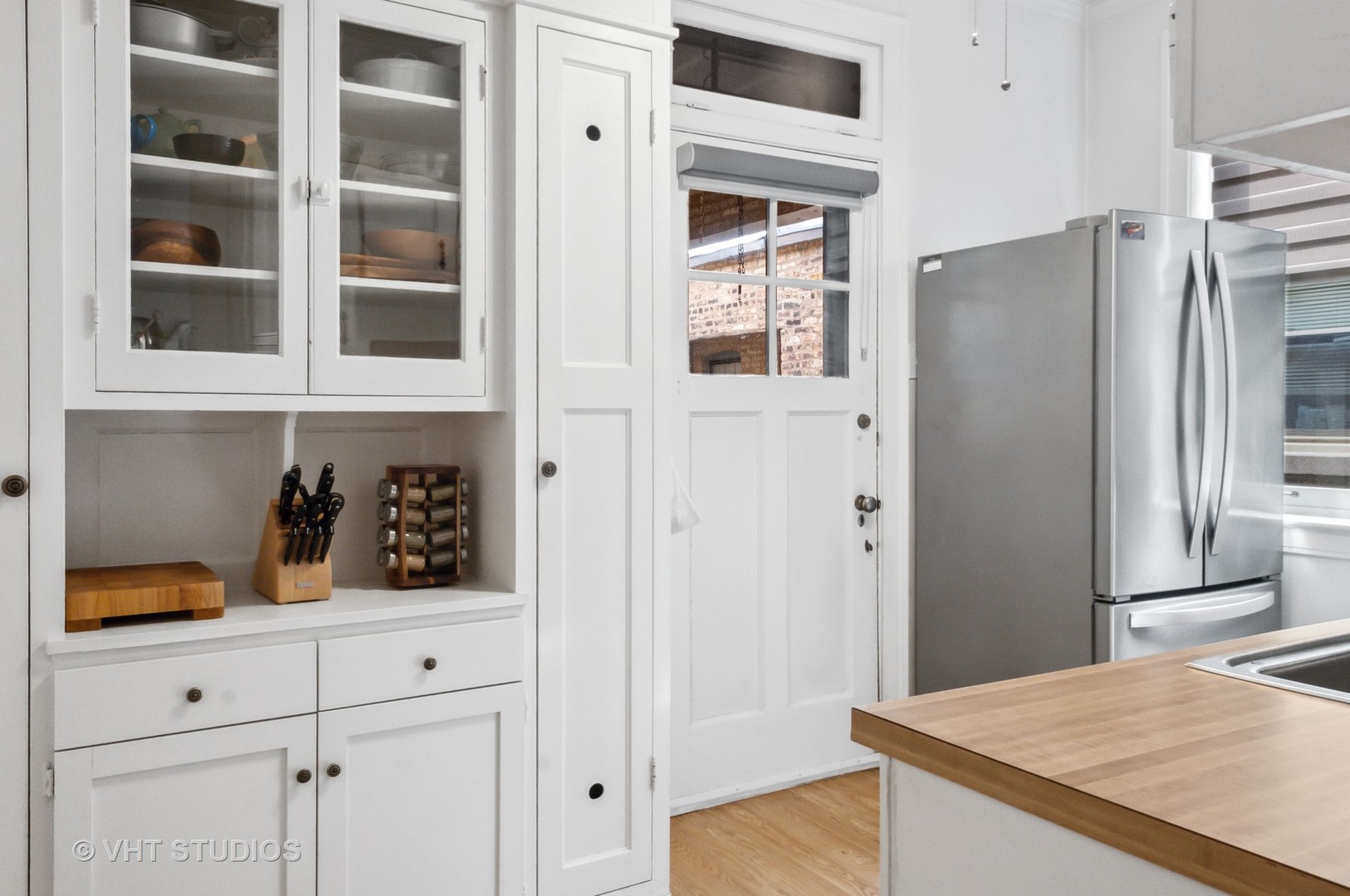 822 Judson Avenue Unit: 6