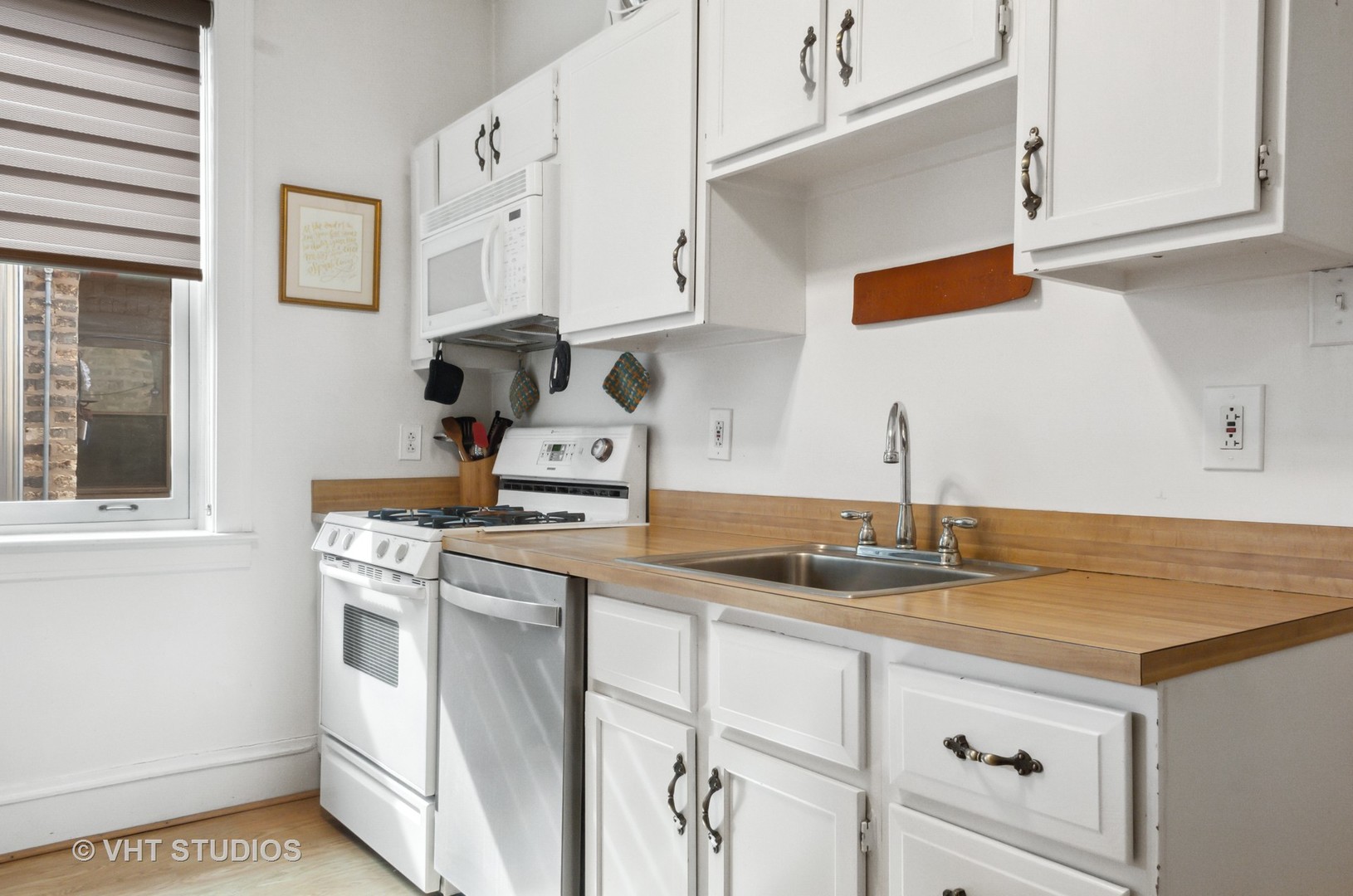 822 Judson Avenue Unit: 6