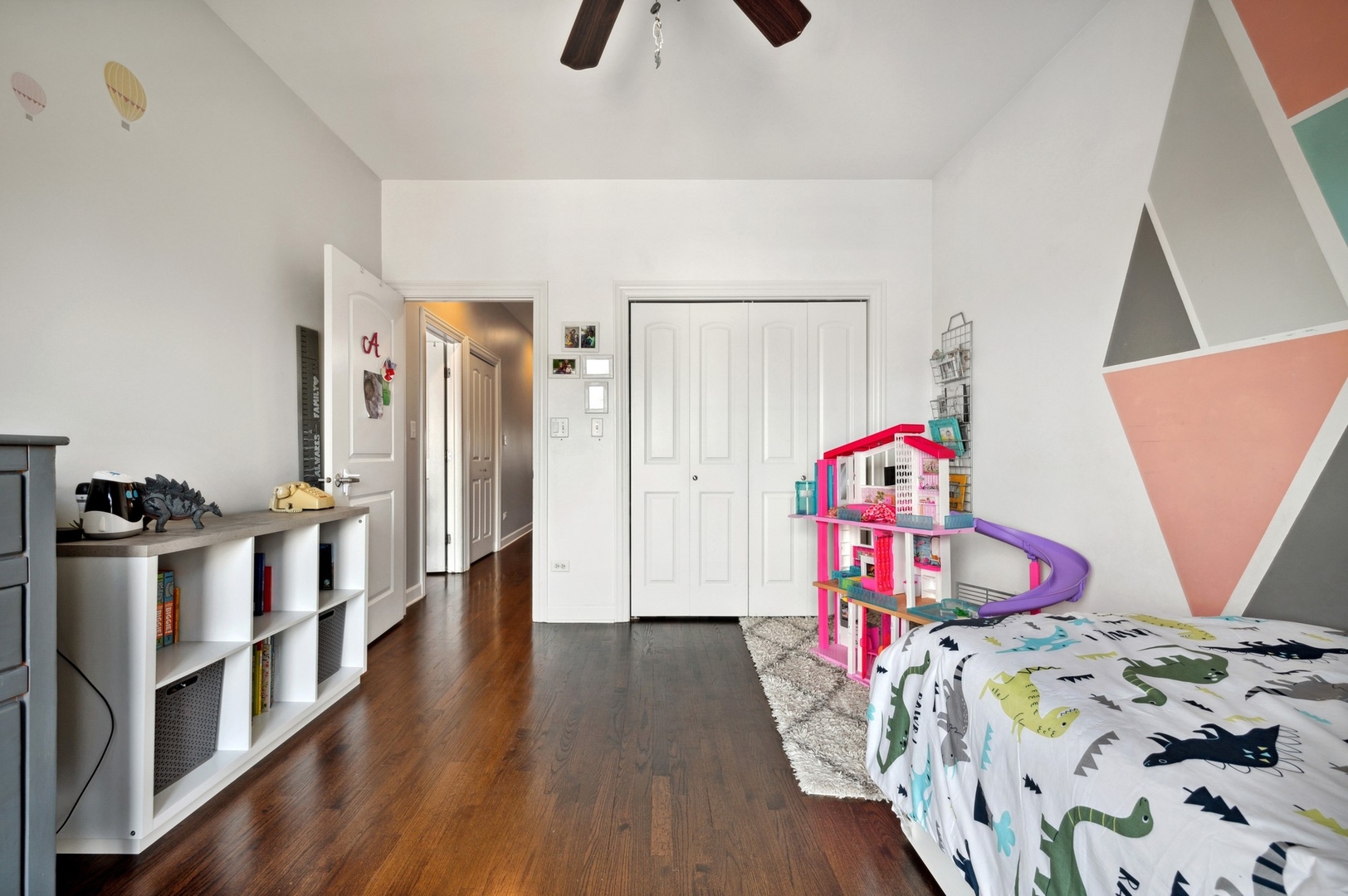 832 W 36th Street Unit: 3