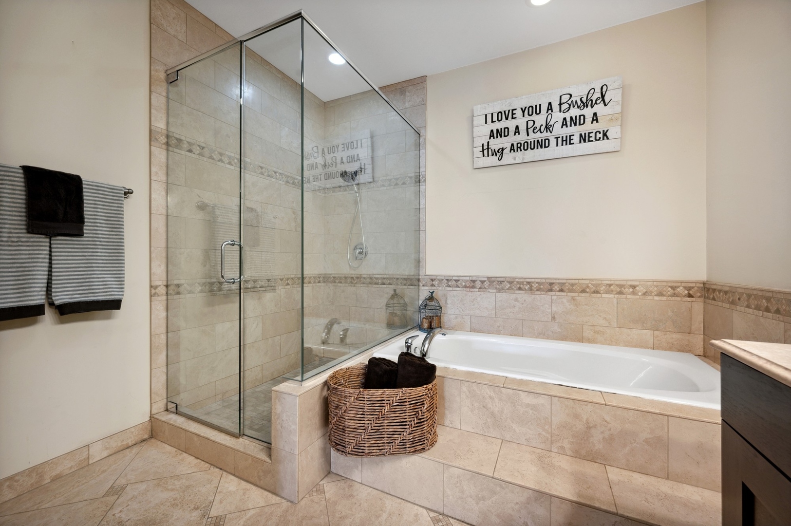 832 W 36th Street Unit: 3