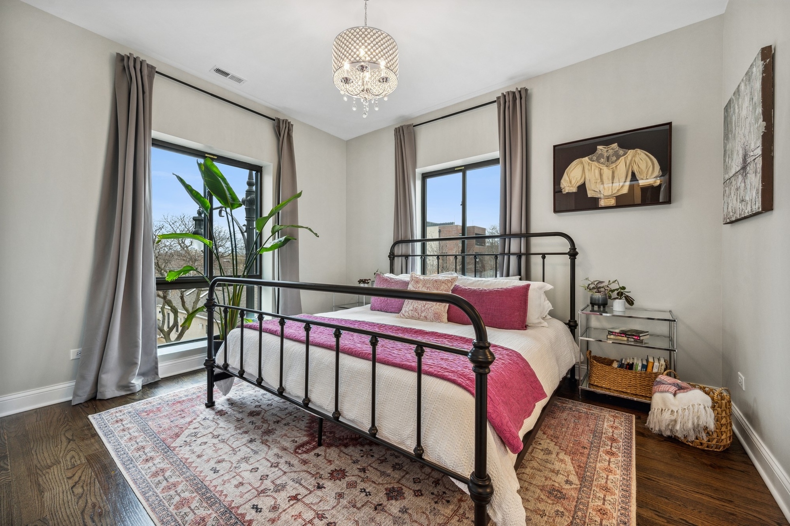 3437 S Morgan Street Unit: 3W