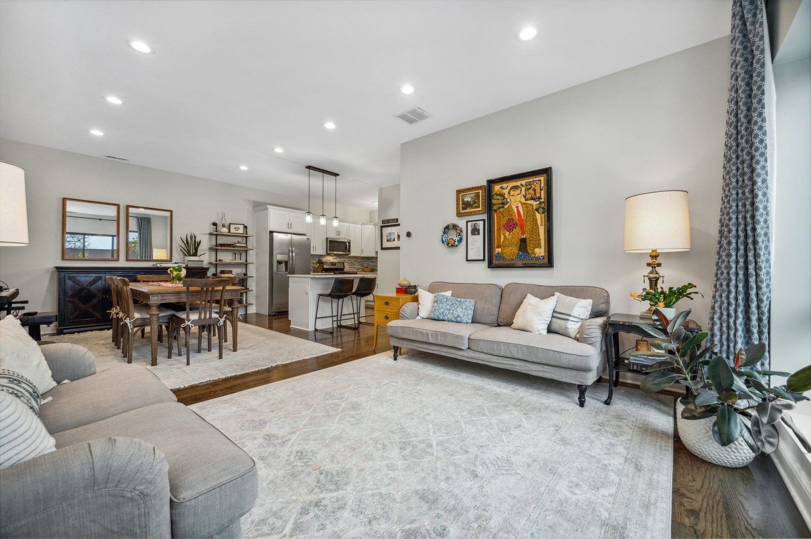 3437 S Morgan Street Unit: 3W