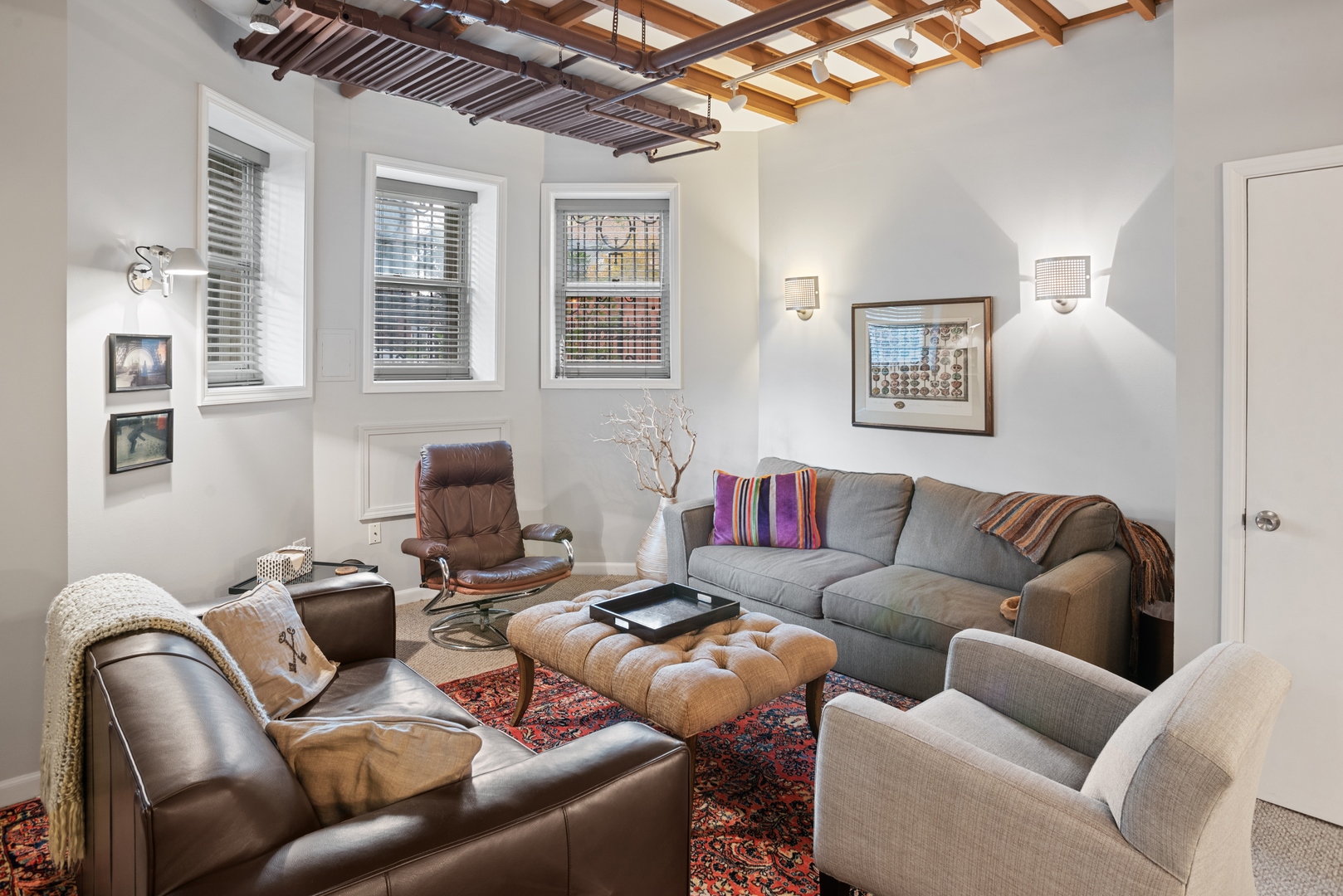 710 W Junior Terrace Unit: 2