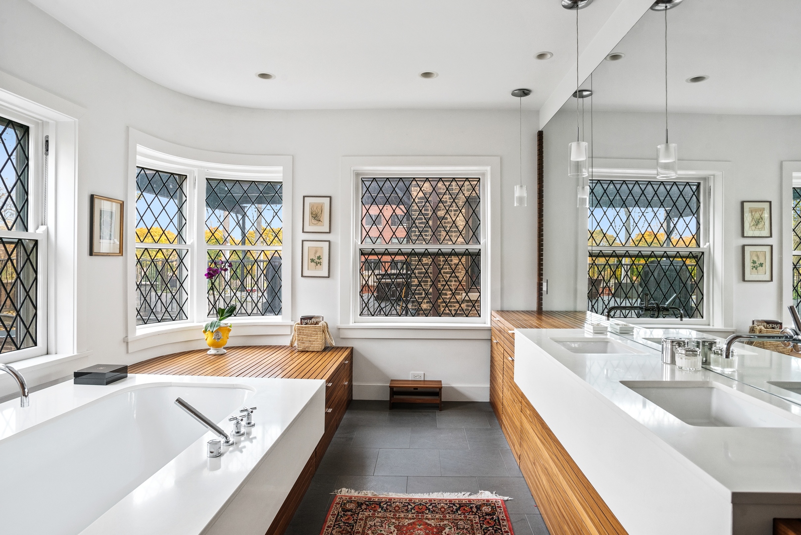 710 W Junior Terrace Unit: 2