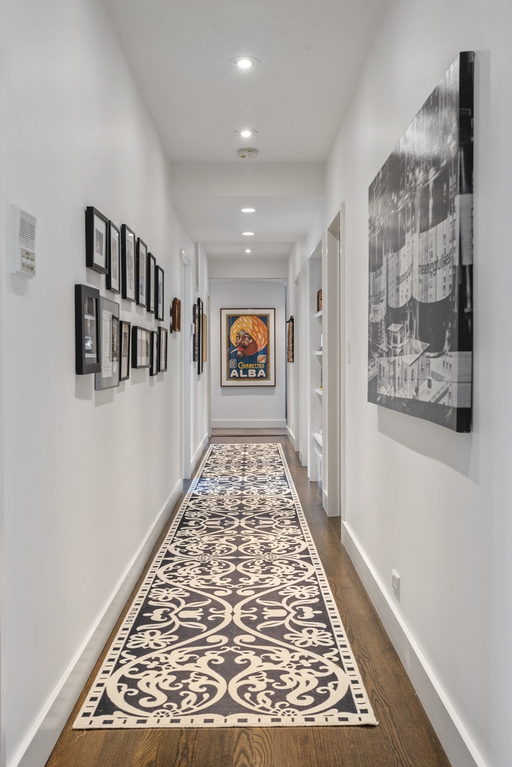 710 W Junior Terrace Unit: 2