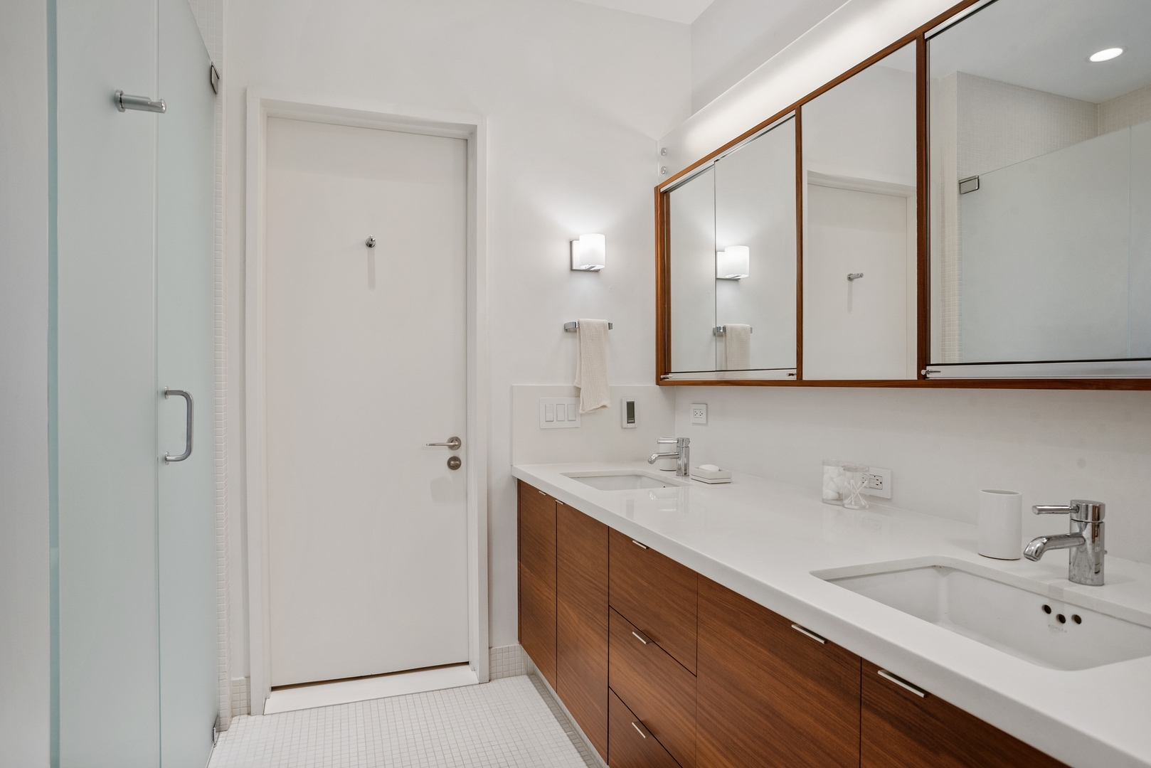710 W Junior Terrace Unit: 2