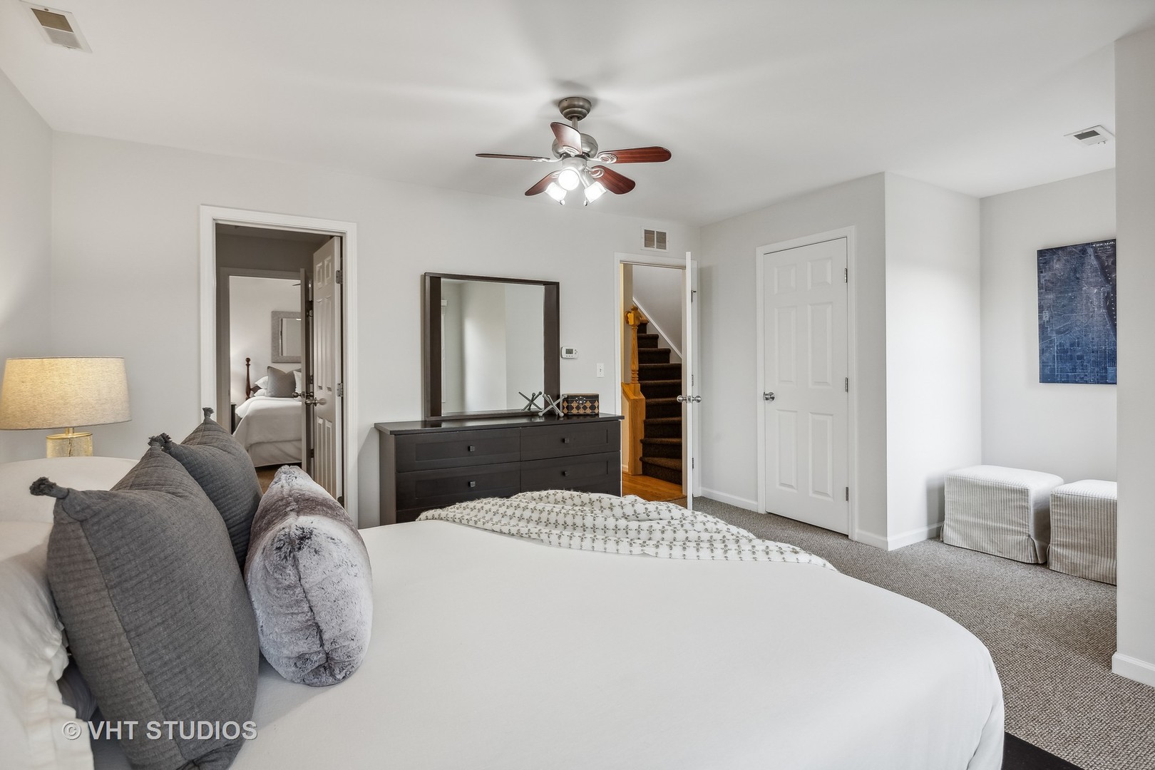 1305 W 32nd Place