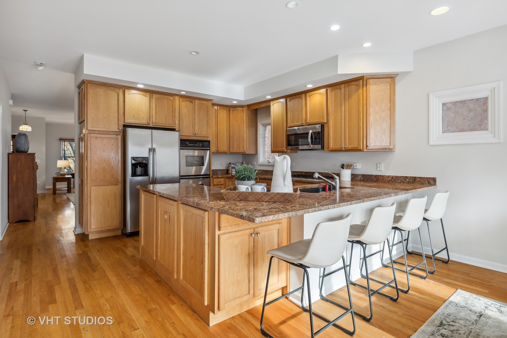 1305 W 32nd Place