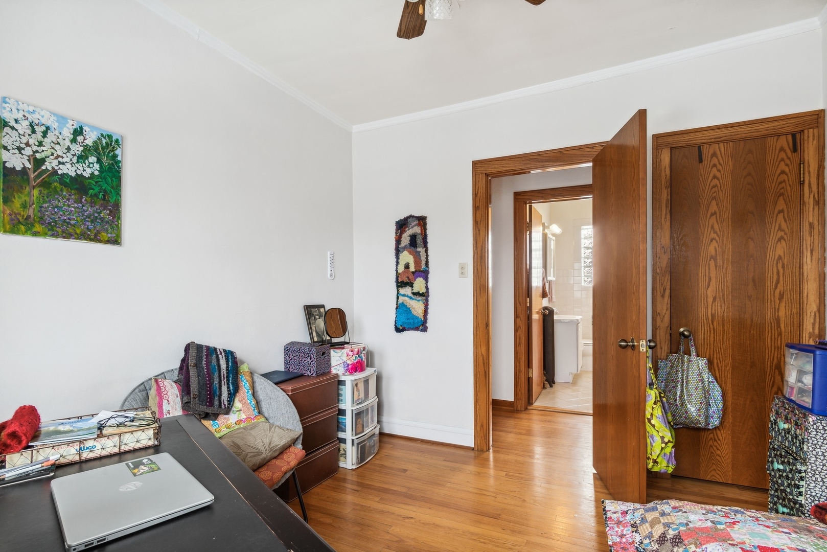 5655 N Artesian Avenue Unit: 3