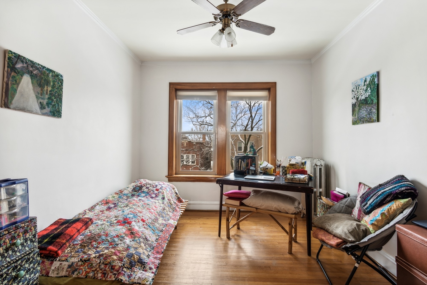 5655 N Artesian Avenue Unit: 3