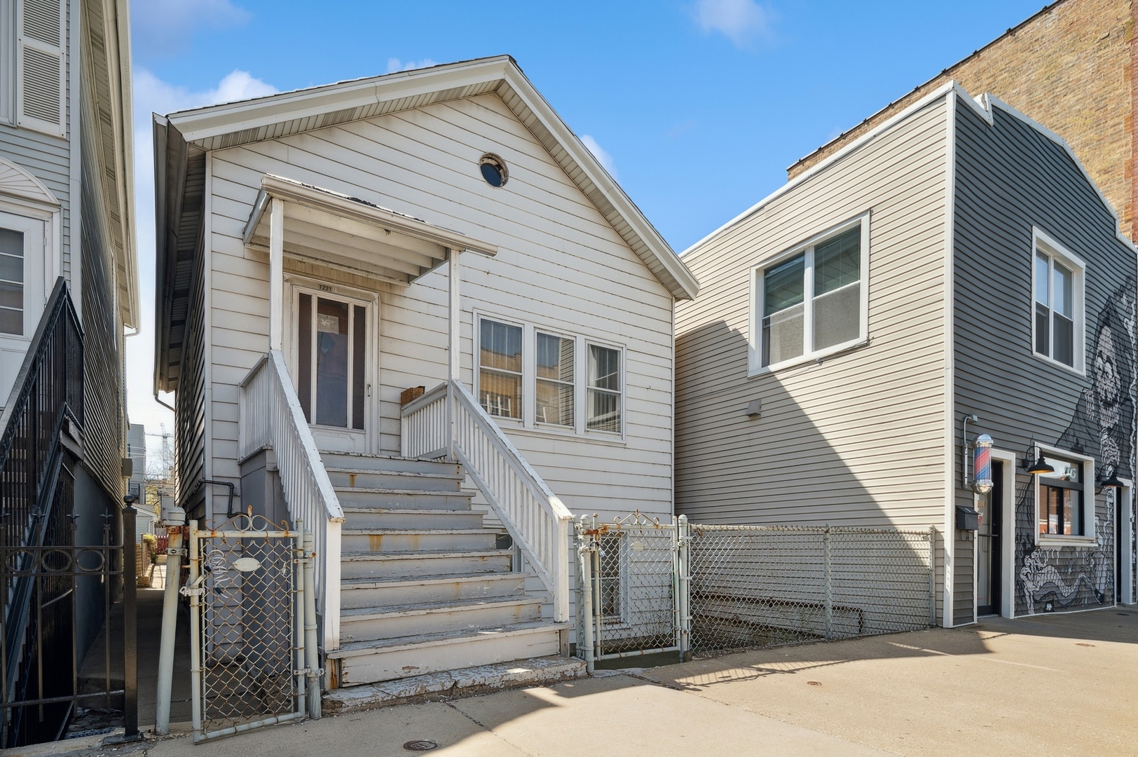 1221 W Grand Avenue