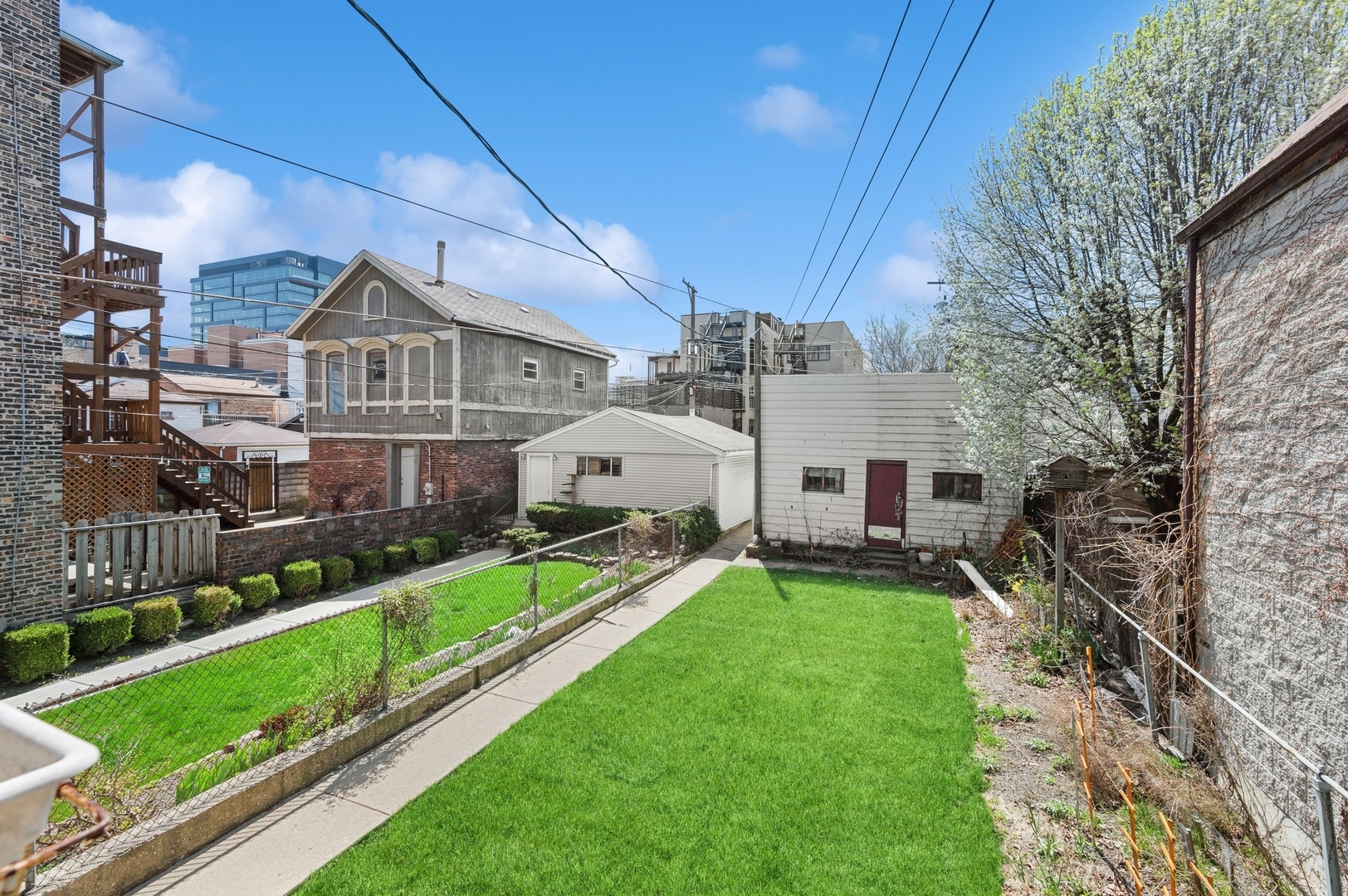 1221 W Grand Avenue
