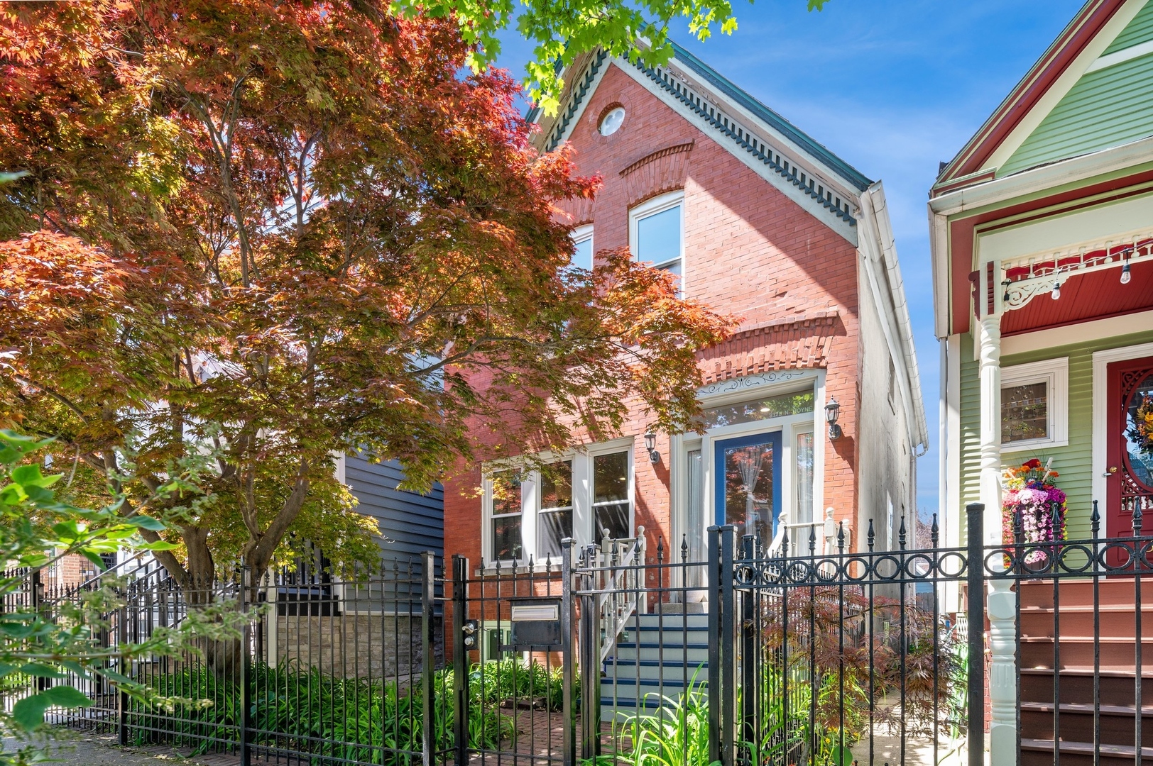 3328 N Hoyne Avenue