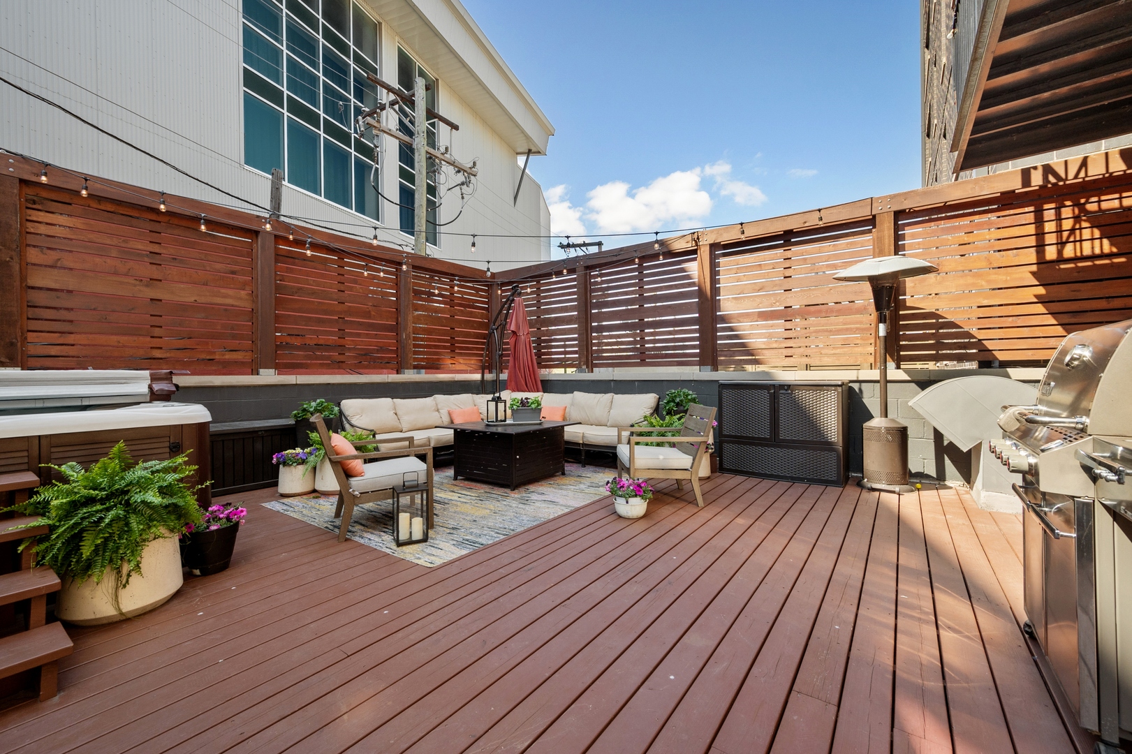 1014 N Larrabee Street Unit: 1N