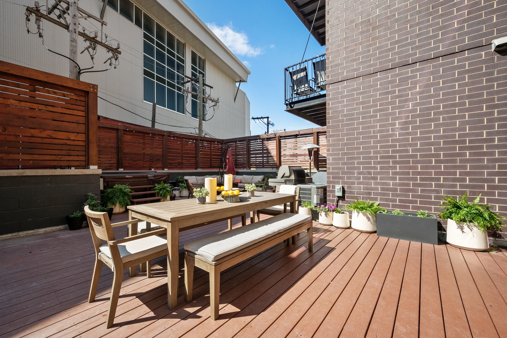 1014 N Larrabee Street Unit: 1N
