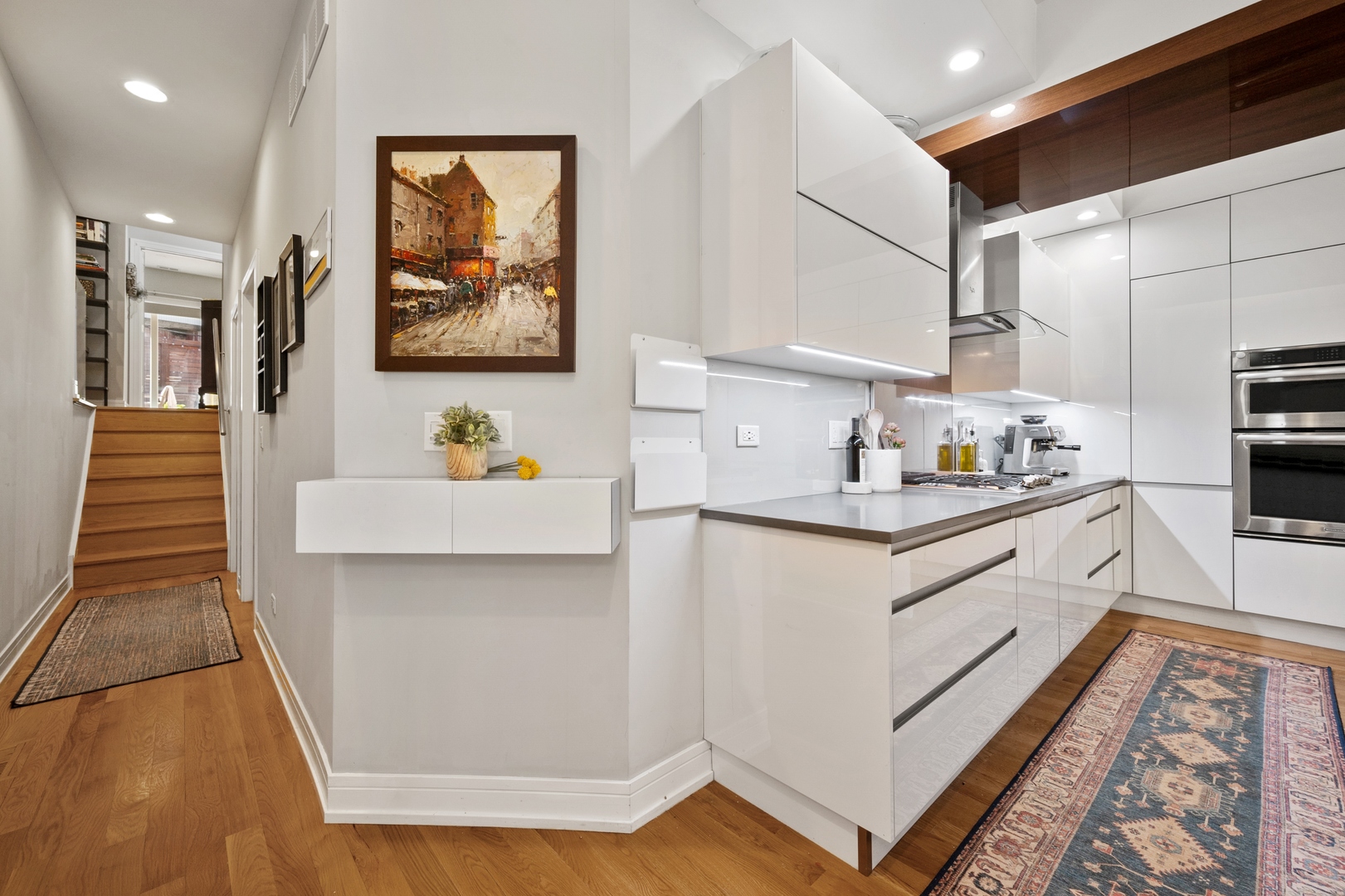 1014 N Larrabee Street Unit: 1N