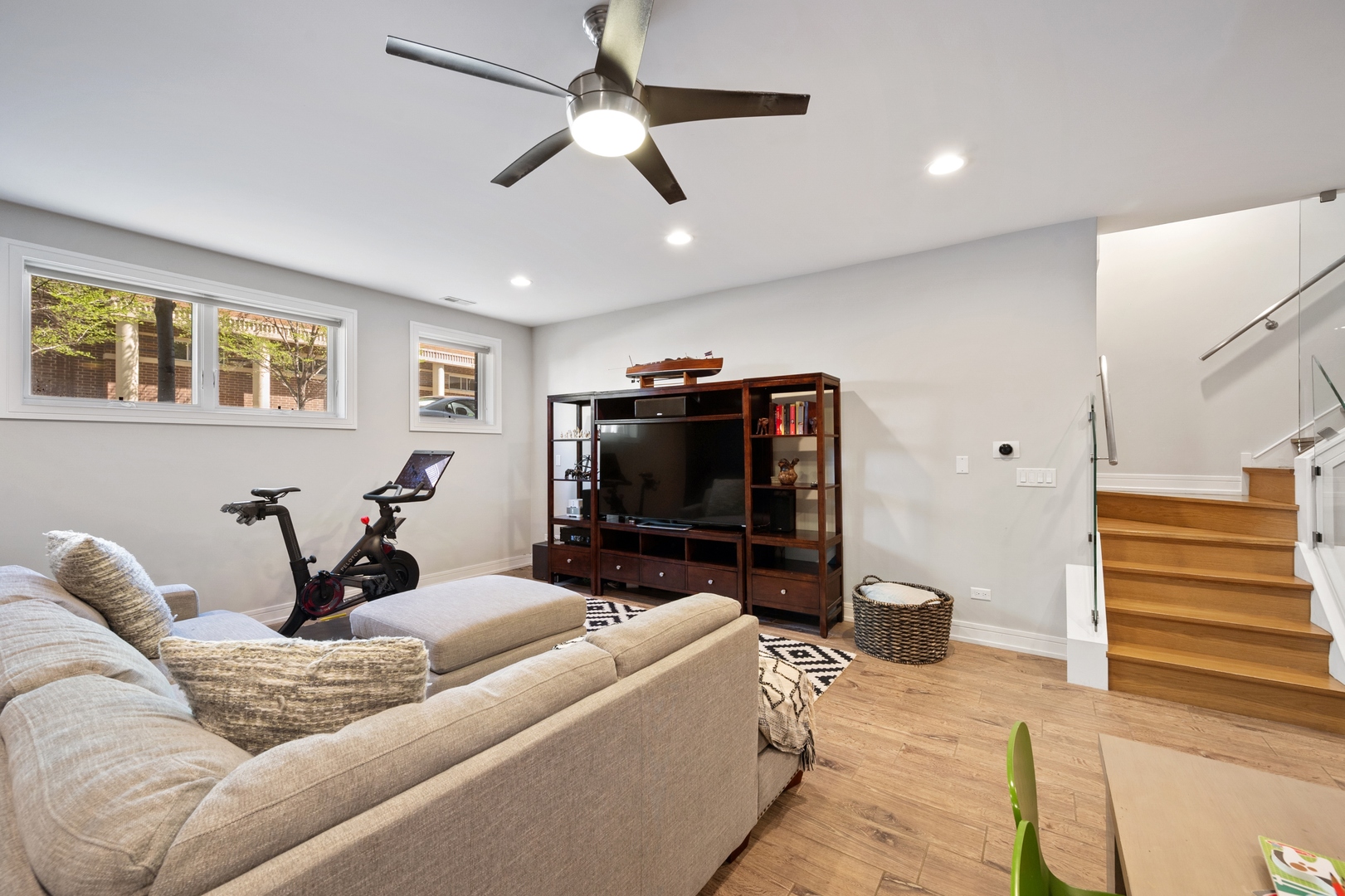 1014 N Larrabee Street Unit: 1N