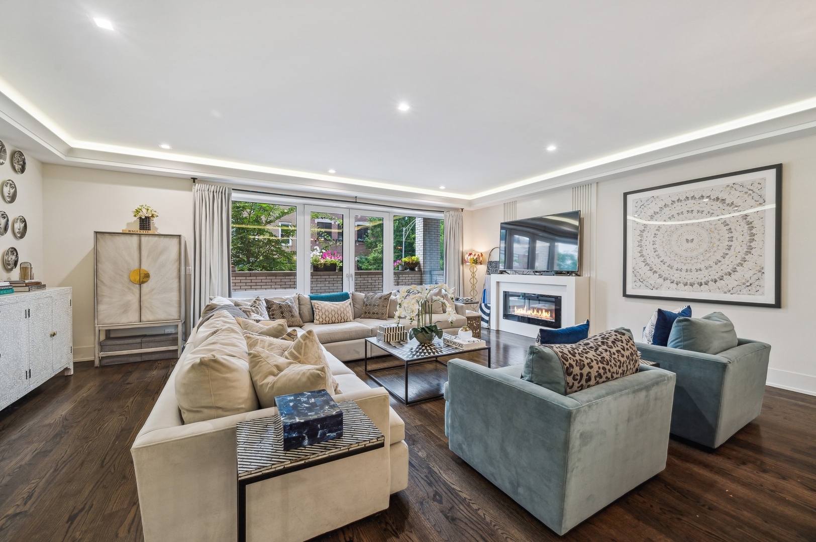 1334 W WALTON Street Unit: 1W