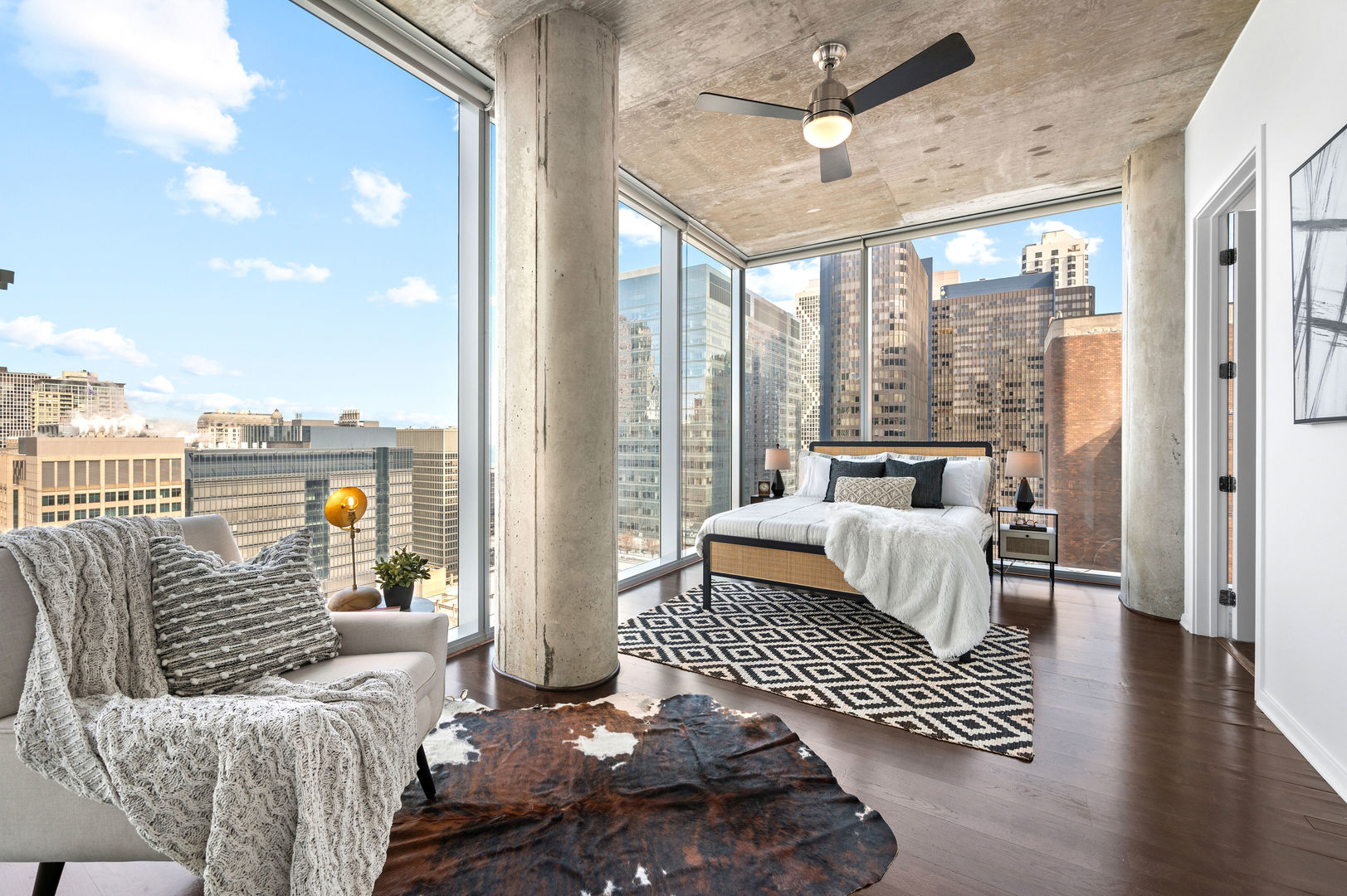 600 N Fairbanks Court Unit: 2502