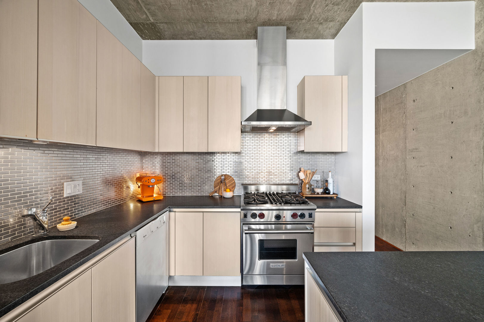 600 N Fairbanks Court Unit: 2502