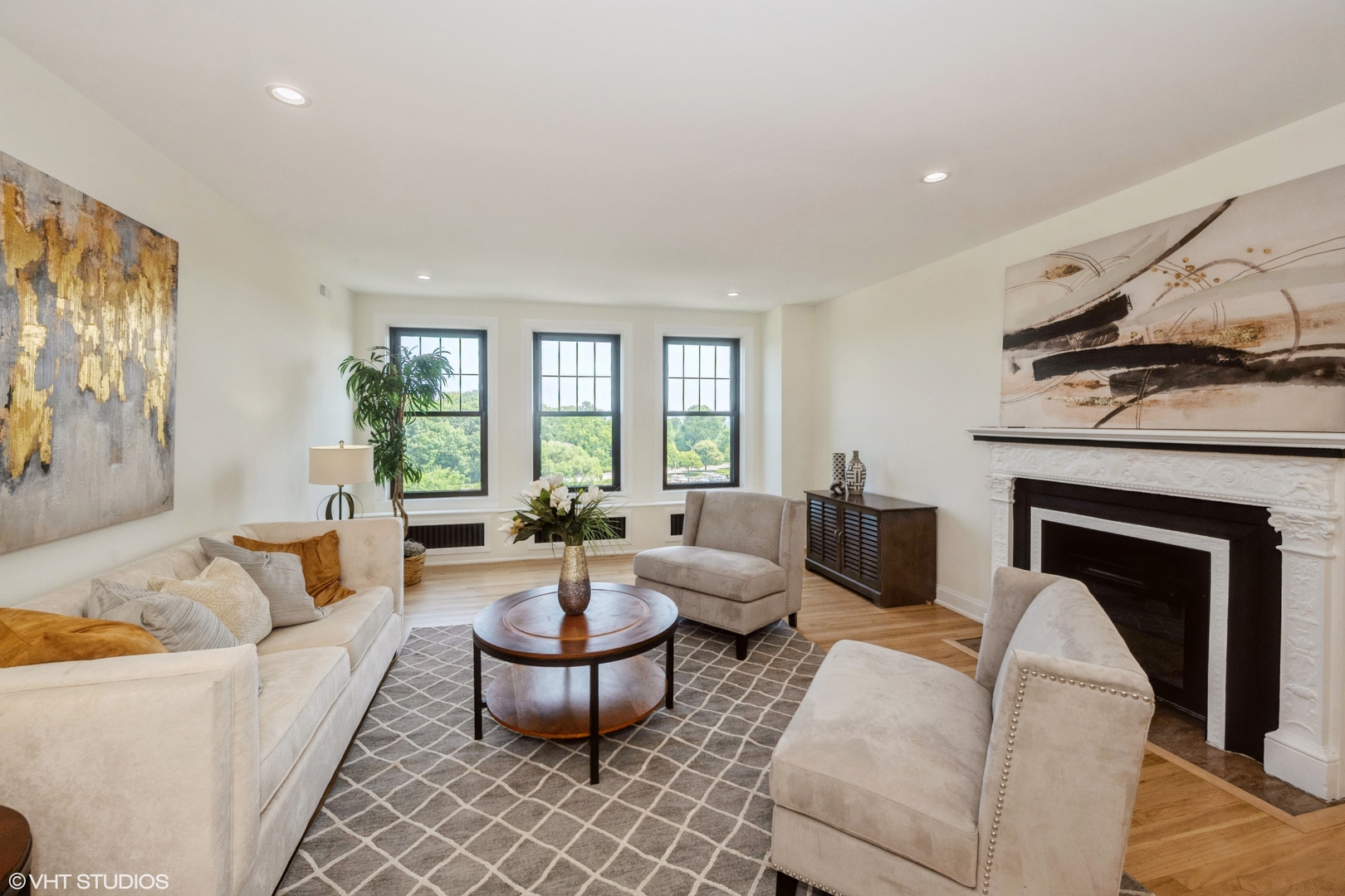 3530 N Lake Shore Drive Unit: 5B