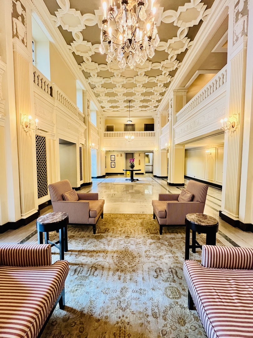 3530 N Lake Shore Drive Unit: 5B