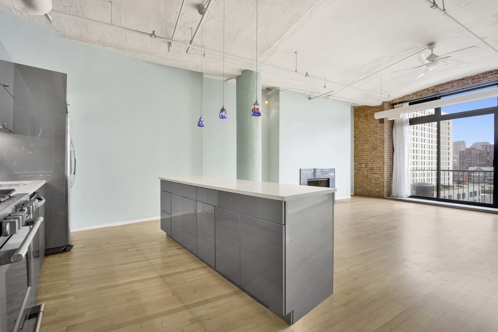 1322 S Wabash Avenue Unit: 807