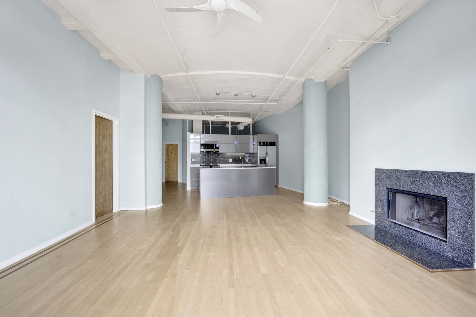 1322 S Wabash Avenue Unit: 807