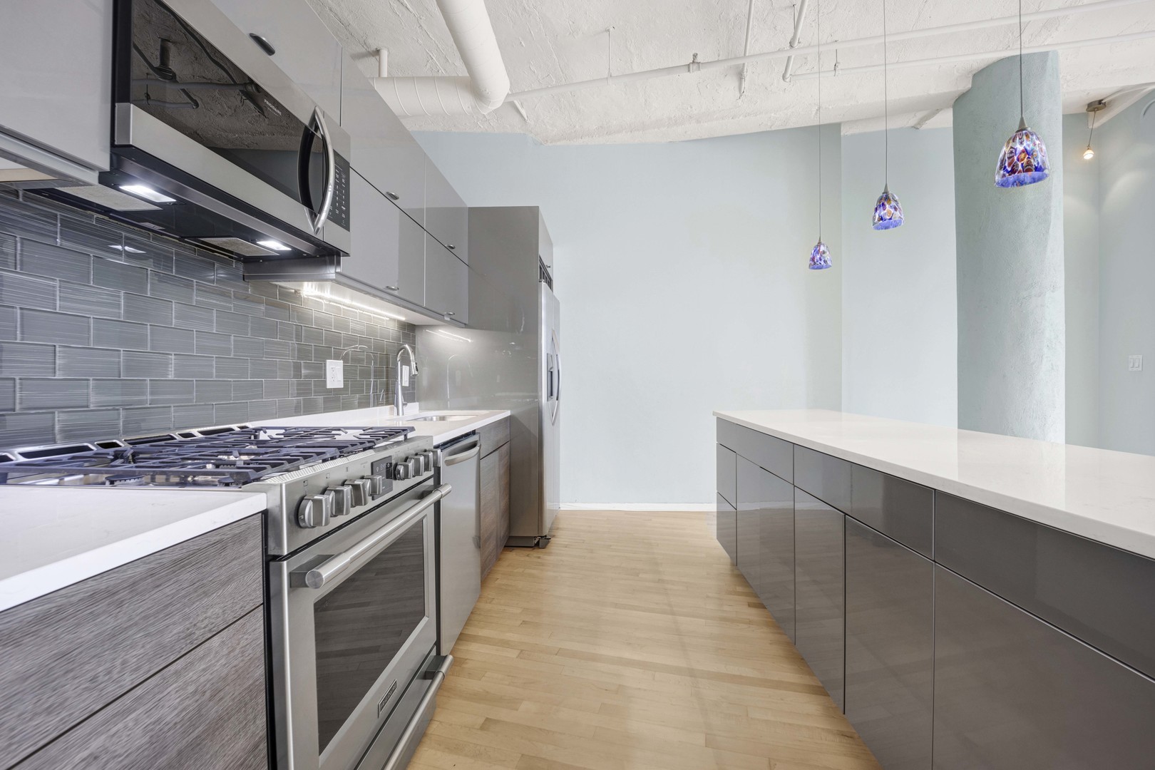 1322 S Wabash Avenue Unit: 807