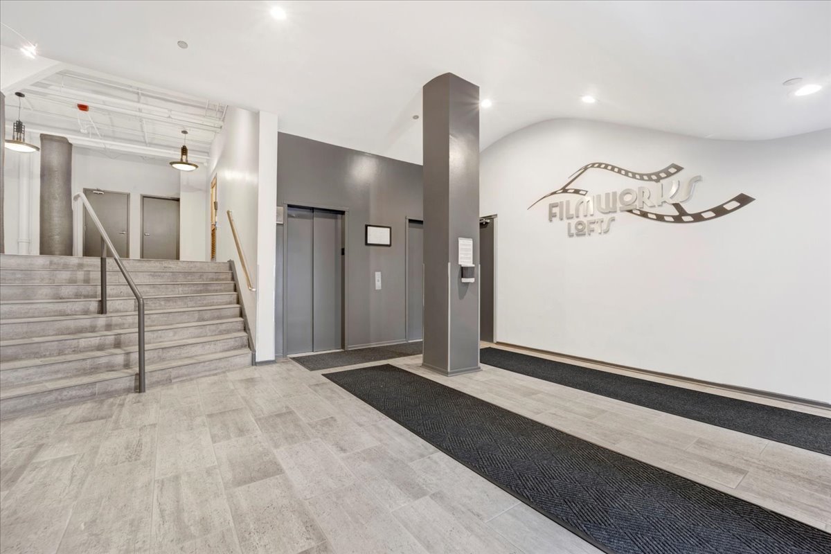 1322 S Wabash Avenue Unit: 807
