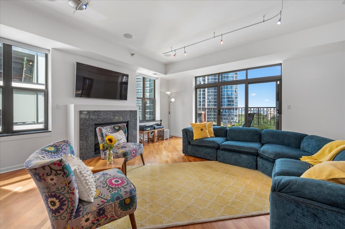 1250 S Indiana Avenue Unit: 1201