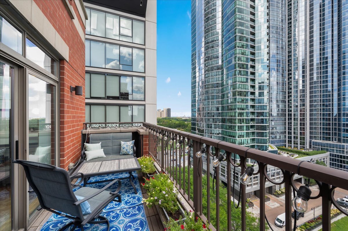1250 S Indiana Avenue Unit: 1201