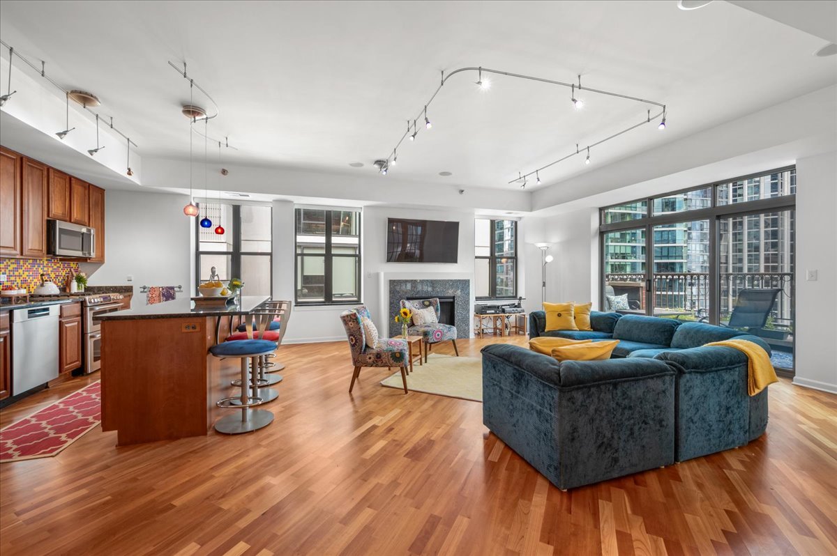 1250 S Indiana Avenue Unit: 1201