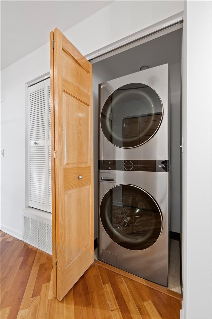 1250 S Indiana Avenue Unit: 1201