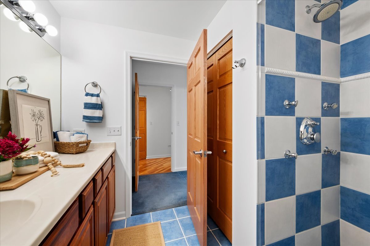 1250 S Indiana Avenue Unit: 1201