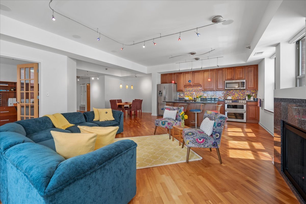 1250 S Indiana Avenue Unit: 1201
